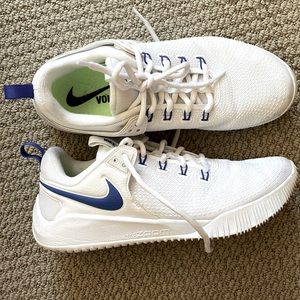 white/blue NIKE ZOOM volleyball shoes🤾🏼‍♀️🏐